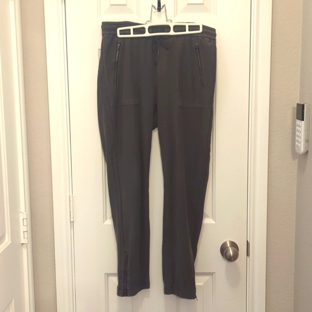 Athleta Farallon Jogger, Size 4